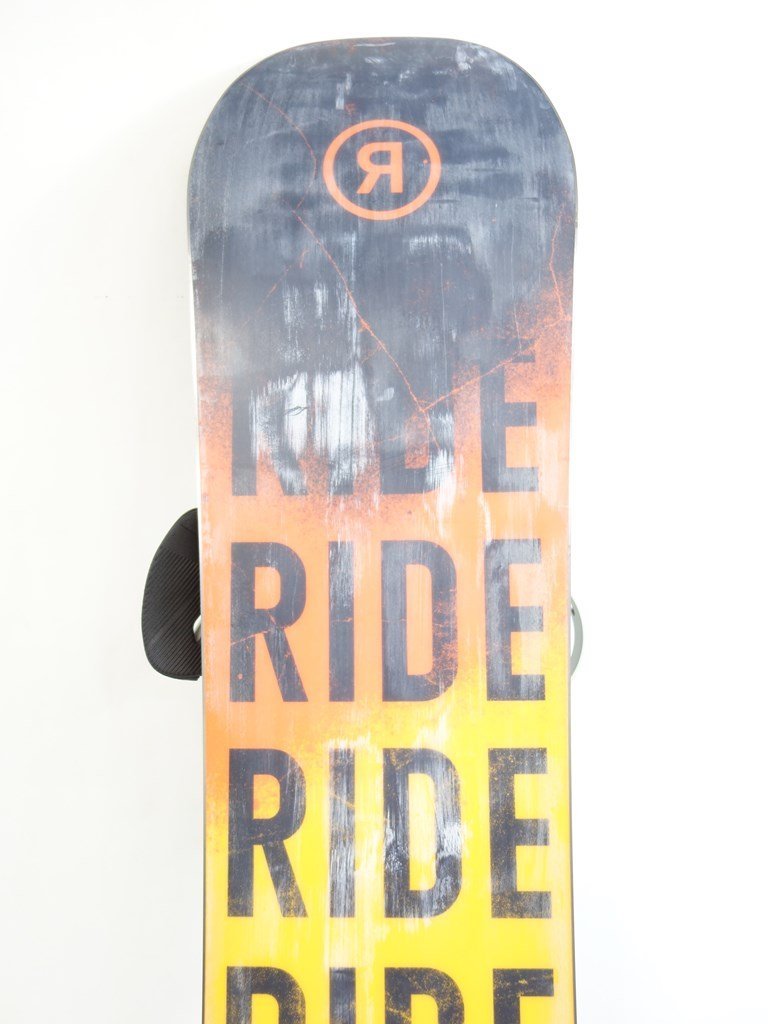 中古 20/21 RIDE AGENDA 149cm BURTON ビンディング付き 中古 20/21 RIDE AGENDA 149cm BURTON ビンディング付き