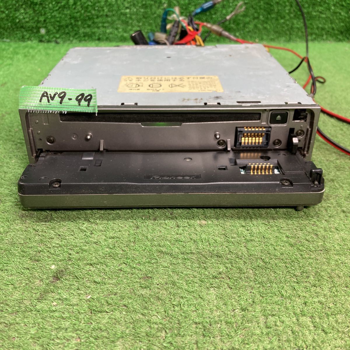 AV9-99 激安 カーステレオ Carrozzeria Pioneer CD DVH-P077 EEMD009419JP 確認用配線使用 簡易動作確認済 中古現状品_画像2