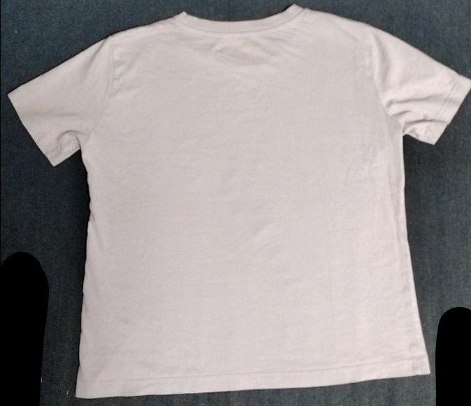セーラームーン　GU コラボ　Tシャツ 　ムーンスティックフォトプリントTシャツ　パープル　M サイズ　半袖Tシャツ かわいい