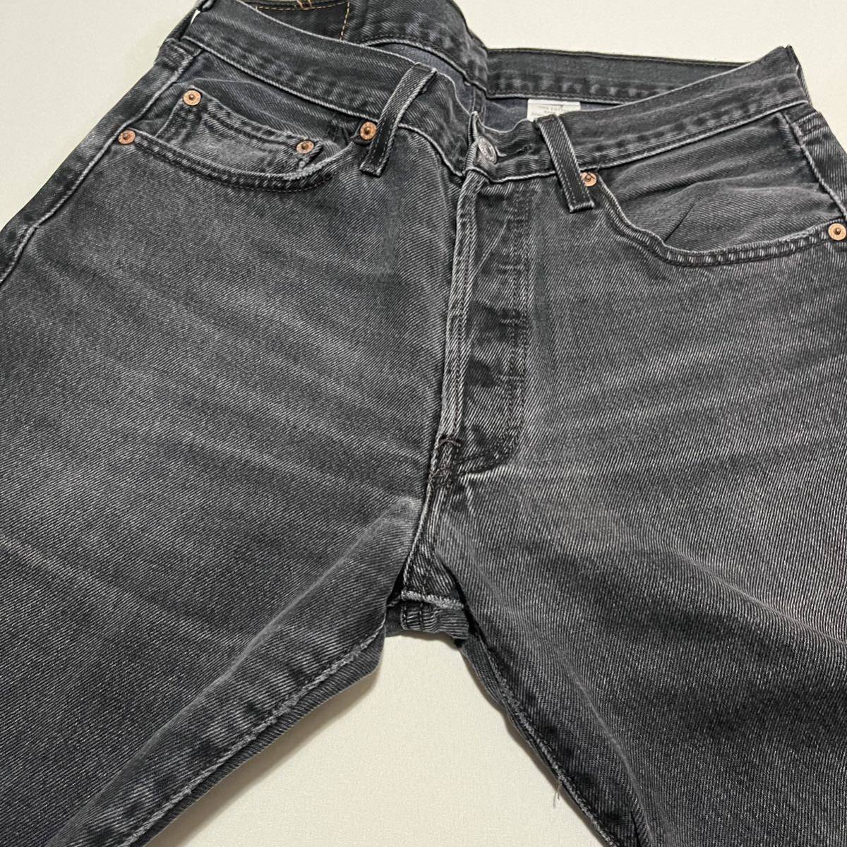 【W32 L30】 90s LEVI'S 501 サルファ ブラック デニムパンツ リーバイス ヴィンテージ 501 USA 80s 70s 60s ヒゲ 先染 USA アメリカ 製_画像3