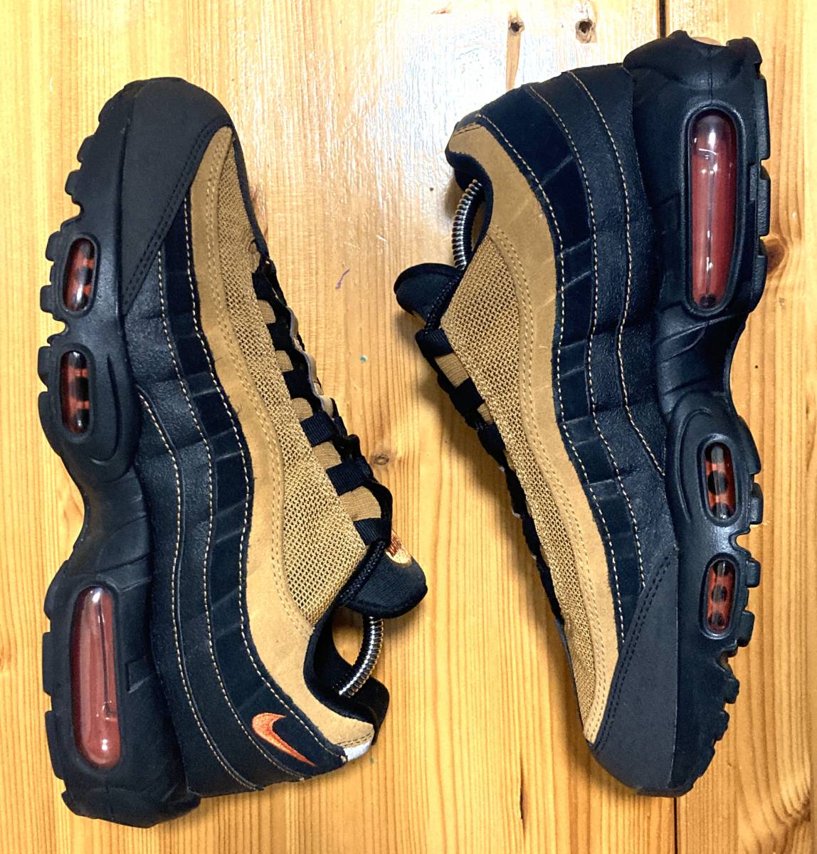 nike air max 95 essentialナイキ90年代名作人気アウトドアカラー復刻モデルクリーニング済_画像3