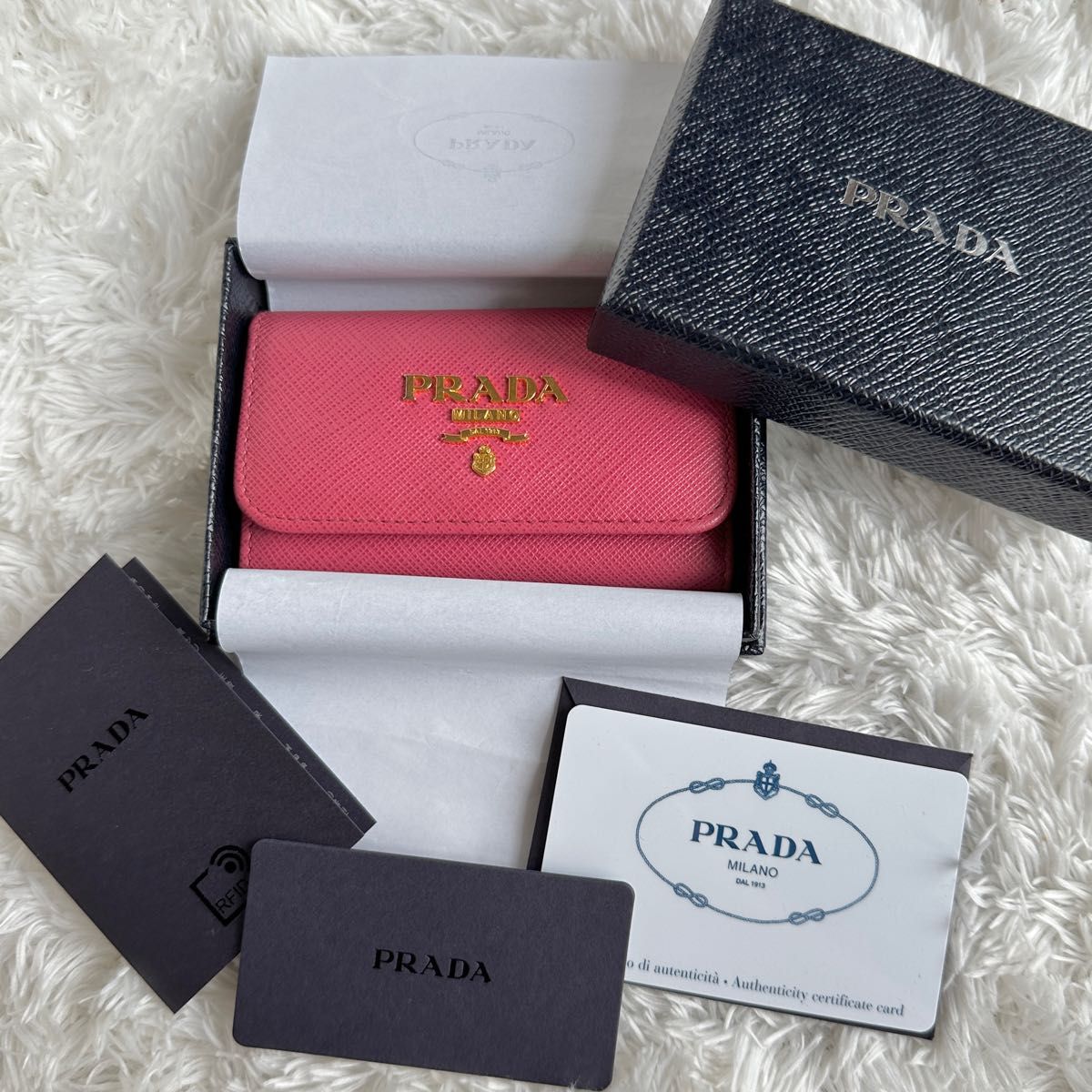 付属品完備【極美品】プラダ PRADA 6連 キーケース サフィアーノ