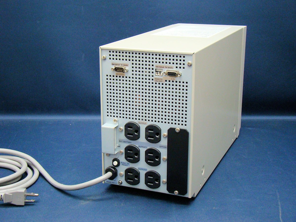 Sản phẩm 三菱電機 常時インバータ給電方式 FW-V10-1.0K ハイグレード