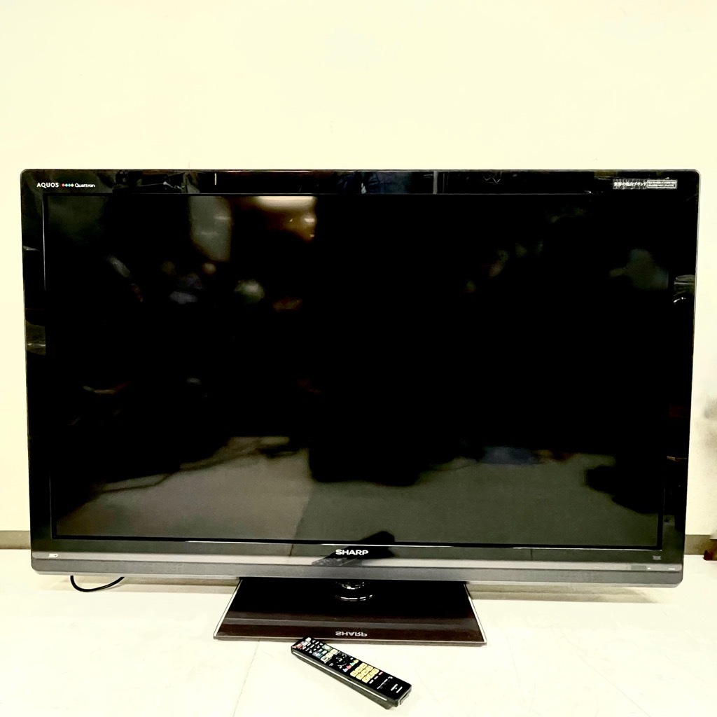 2010年製 SHARP シャープ デジタルハイビジョン液晶テレビ 60V型 LC-60LV3 AQUOS アクオス クアトロン 3D 地上・BS・110度CS K2556_画像2