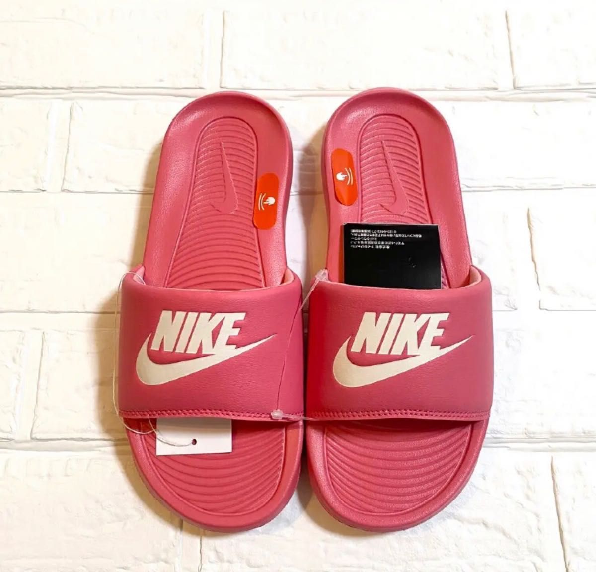 NIKE ナイキ ビクトリーワンスライド ピンク 24センチ 新品 タグ NIKE ナイキ ビクトリーワンスライド ピンク 24センチ 新品 タグ