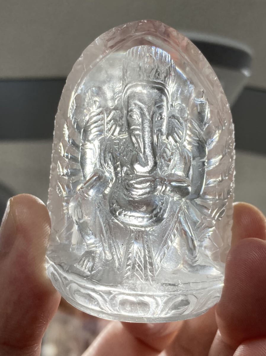 【ネパールで彫刻】ネパール ガネッシュヒマール産 ヒマラヤ水晶 ガネーシャ 約130g 彫り物 0824