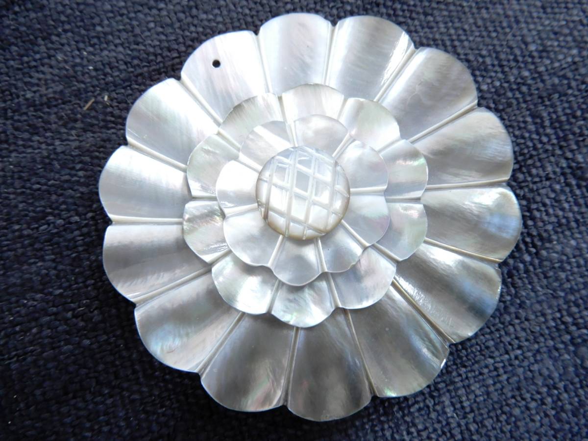 ＜銀の斧＞大きな天然貝細工アクセサリーパーツ・直径6.8cm・シェルパーツ・天然素材・貝_画像5
