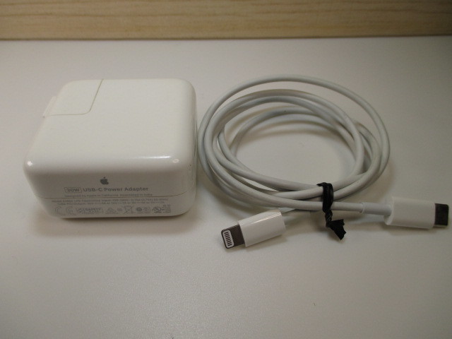 ☆Apple 純正 USB-C 30W パワーアダプター ライトニングケーブルセット(A1882)!!_画像1
