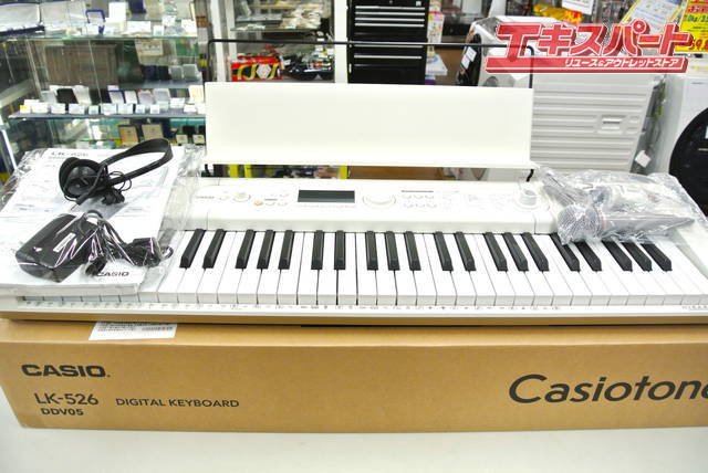 終売品CASIO LK-526 光ナビゲーション キーボード 電子ピアノ 2022年製