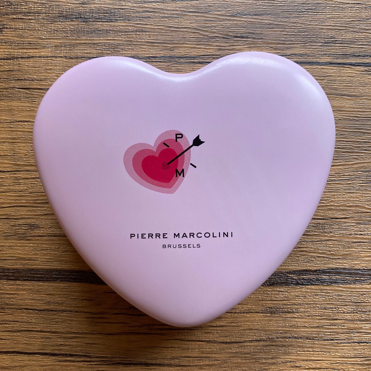 ピエールマルコリーニ　チョコレート　ハート缶　ピンク　中身なし　空き缶