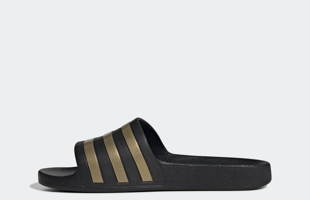 adidas ADILETTE AQUA сандалии черный x оттенок золота 26.5cm