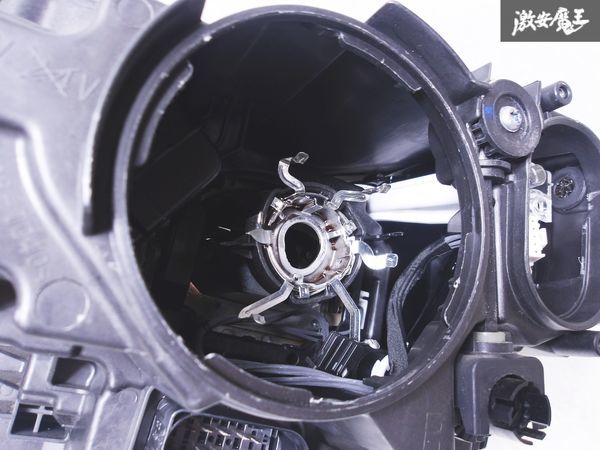 アウディ 純正 8V系 A3 後期 HID キセノン ヘッドライト ランプ レンズ 右 右側 運転席側 右ハンドル 8V0 941 006 即納 棚R-1_画像7