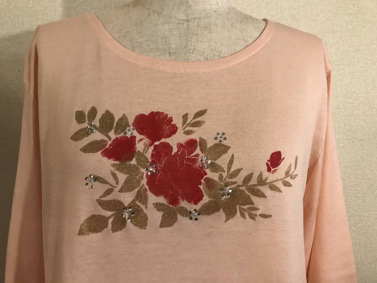 ピンクのコットンTシャツ　七分袖　バラ柄ステンシル　手作り　新品_画像2