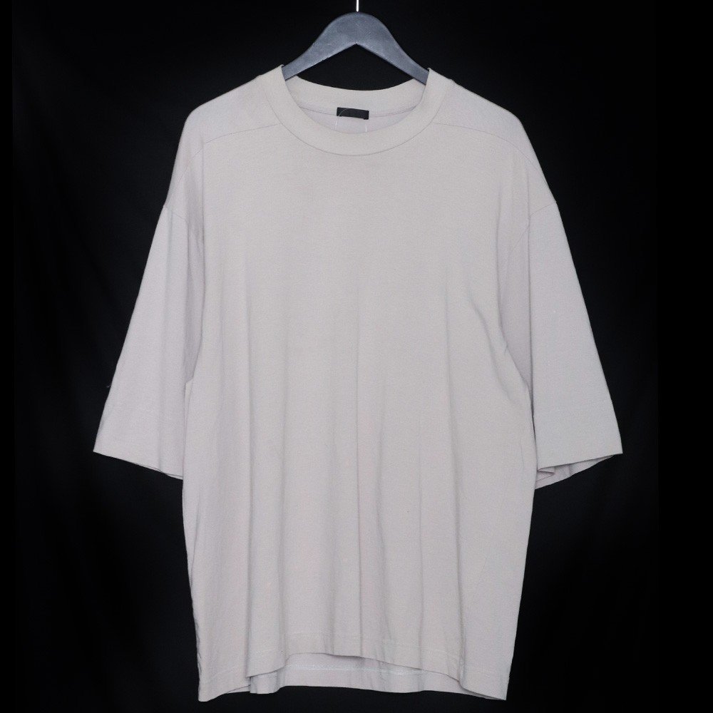 FEAR OF GOD ロゴパッチクルーネックTシャツ Sサイズ ベージュ FCMB10040 フィアオブゴッド logo s/s tee