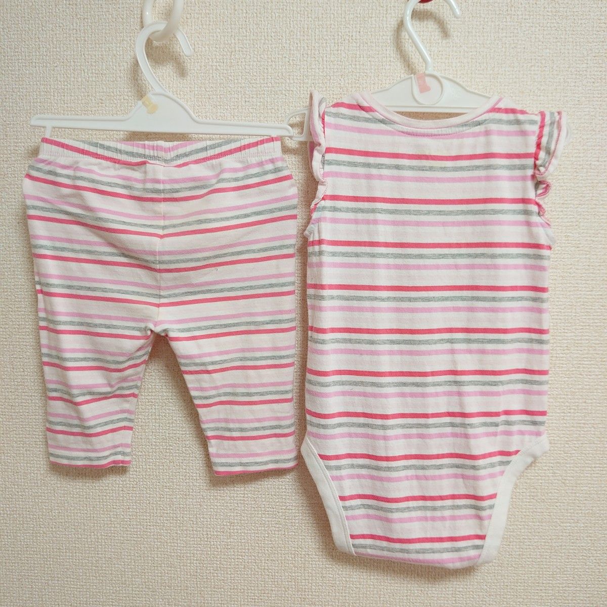 【90cm】babyGap 子供服 ベビーギャップ ロンパース 女の子  花柄