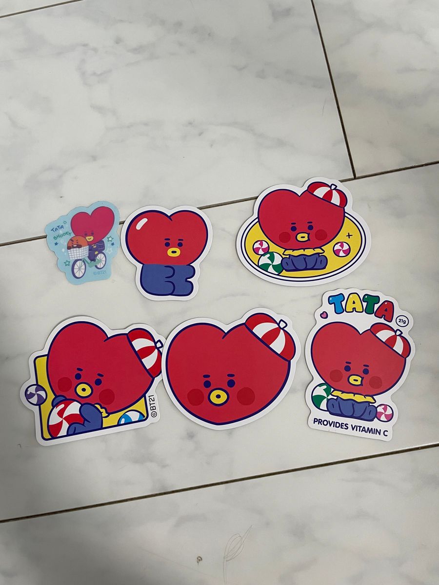 シール　TATA テテ　bt21 bts