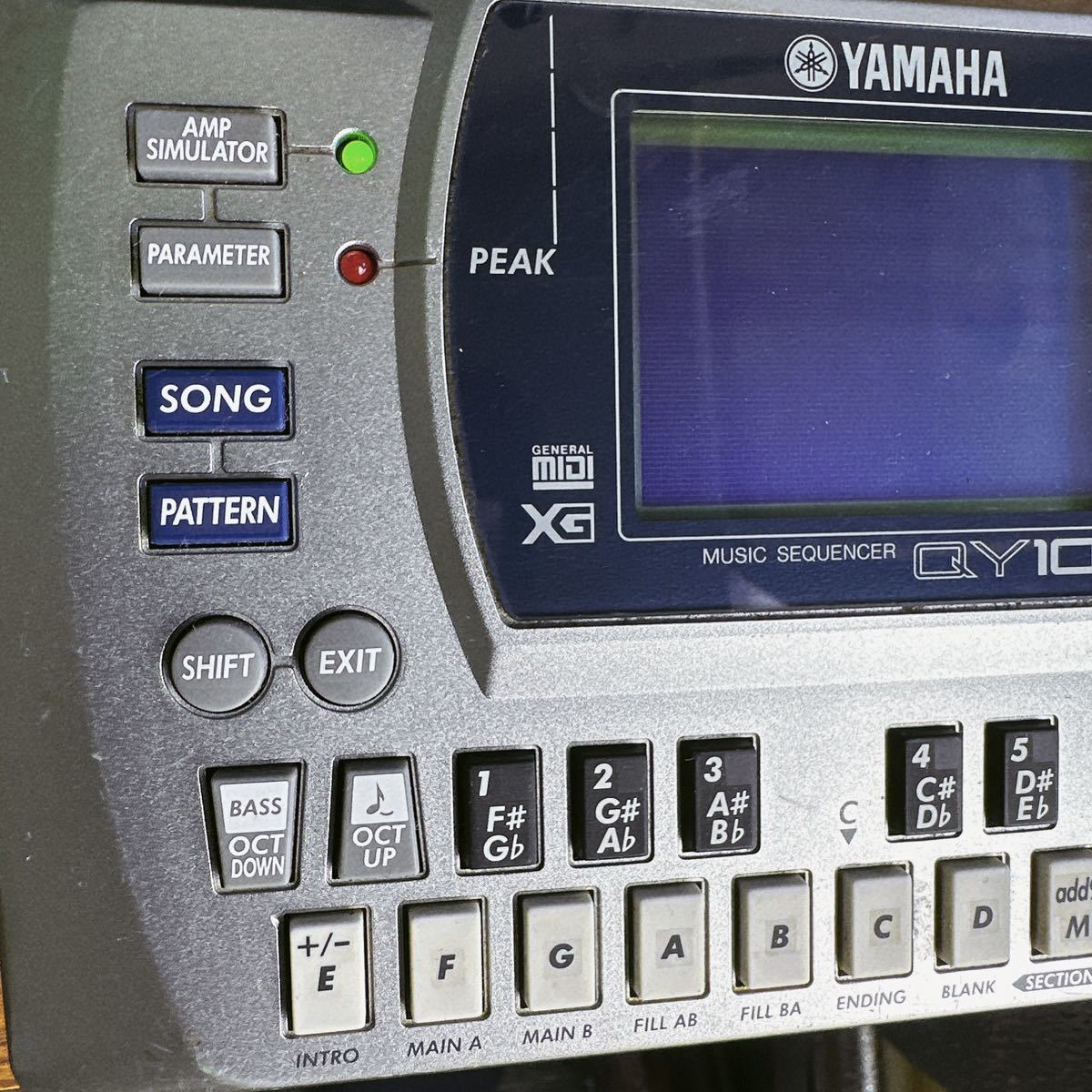YAMAHA モバイルシーケンサー QY100
