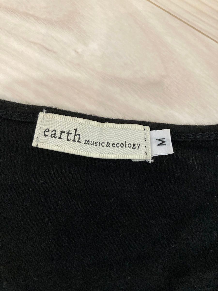 earth 長袖Tシャツ