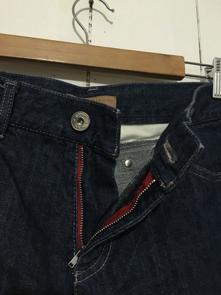 ☆tommy jeans トミージーンズ デニムパンツ M 日本製 トミーヒルフィガージャパン バックロゴ_画像4