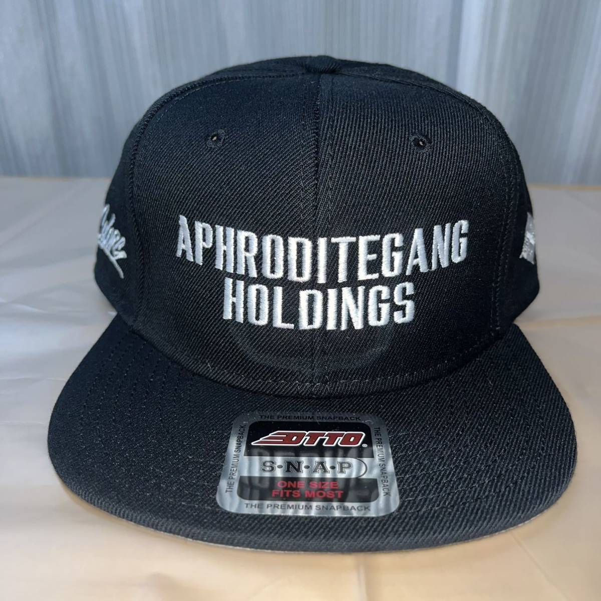 舐達麻 COLORS 2023限定 APHRODITE GANG HOLDINGS LOGO CAP 舐達麻 COLORS 2023限定 APHRODITE GANG HOLDINGS LOGO CAP
