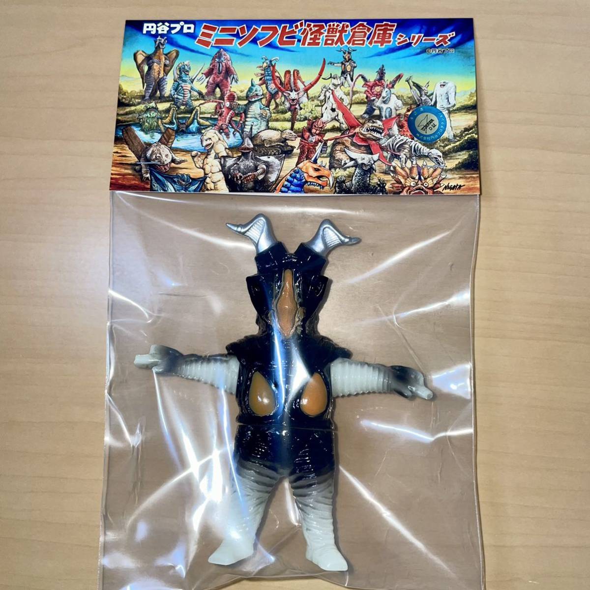 MAXTOY Zetton . свет GID arktz ограничение arc чай z sofvi Ultraman ultraman sofvi max toy Max игрушка 