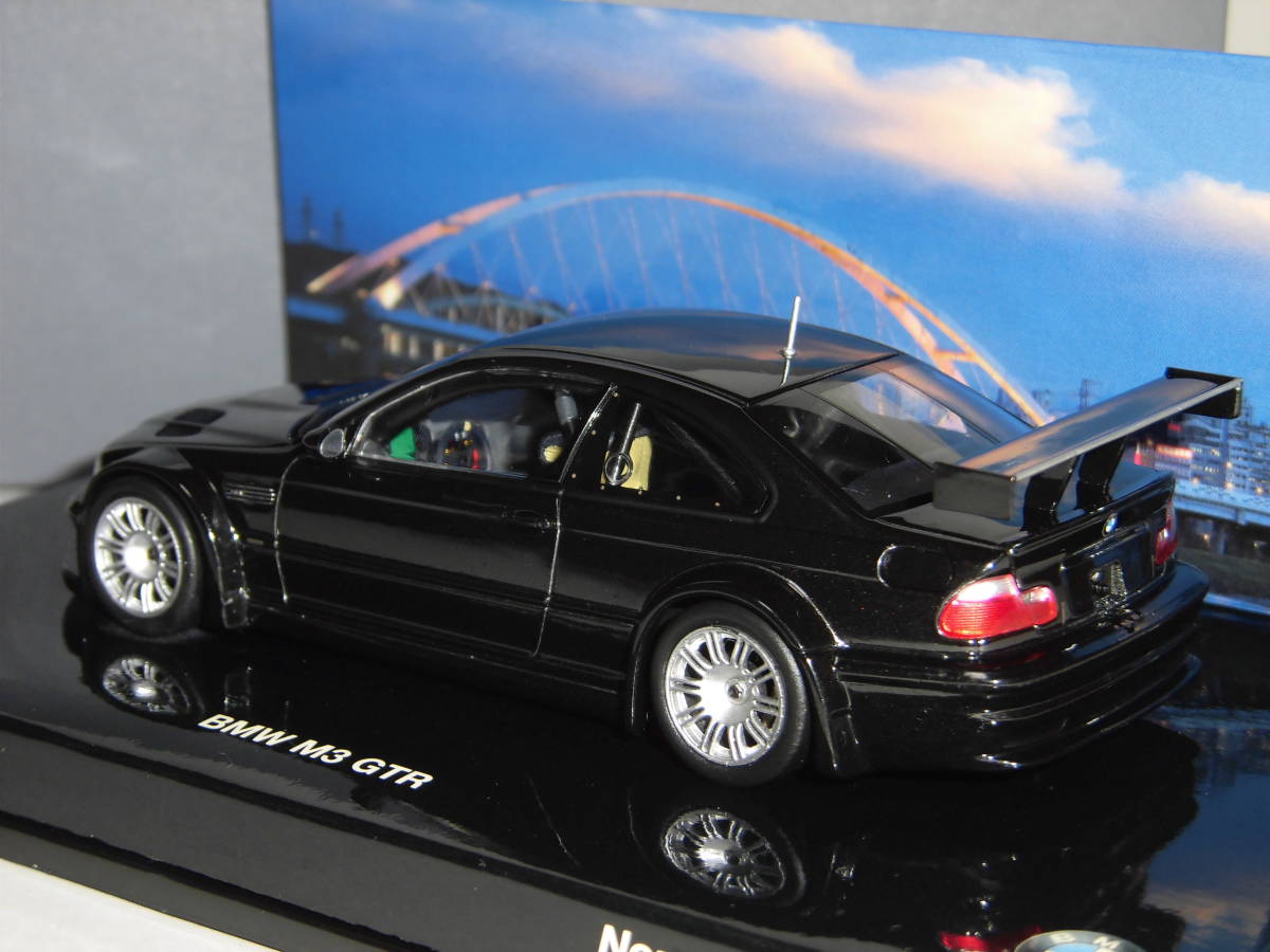 PMA 1/18 BMW M3 GTR ストリート 2001年 シルバー Street Silver