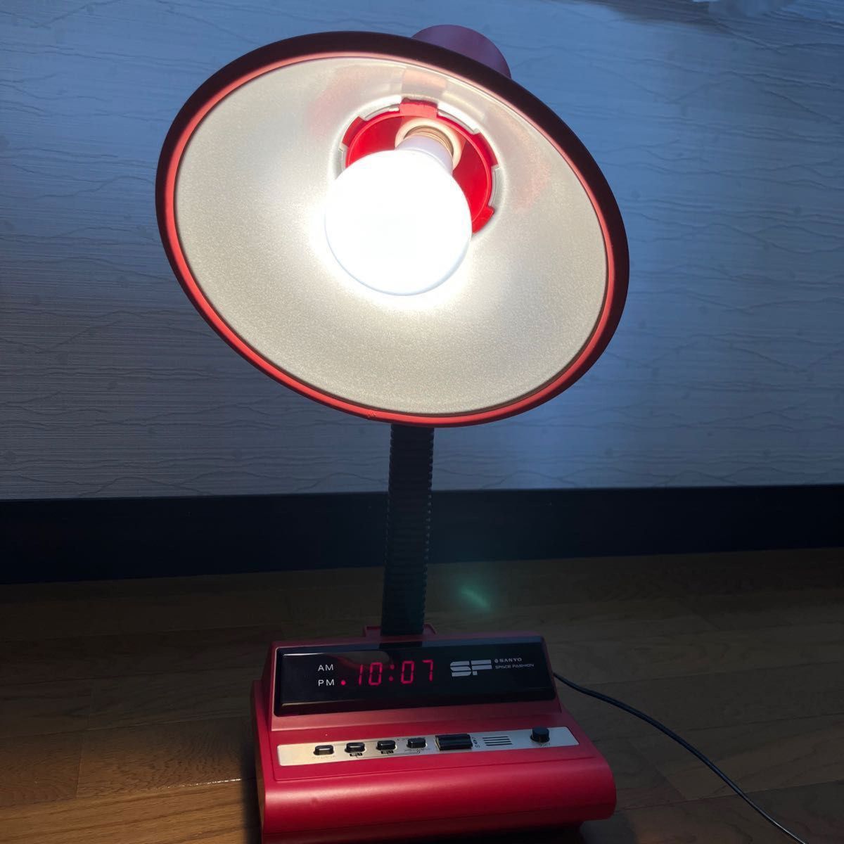 サンヨー 白熱デジタルスタンド 電気スタンド 昭和レトロ サンヨー 白熱デジタルスタンド 電気スタンド 昭和レトロ