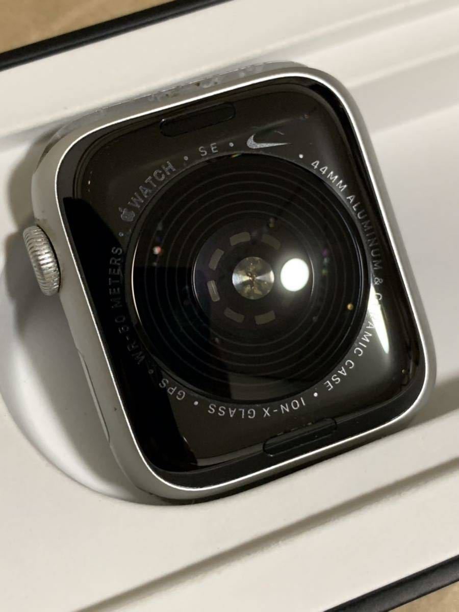 Apple Watch Nike SE アップルウォッチSE 44MM MYYN2J/A A2352 GPSモデル_画像5
