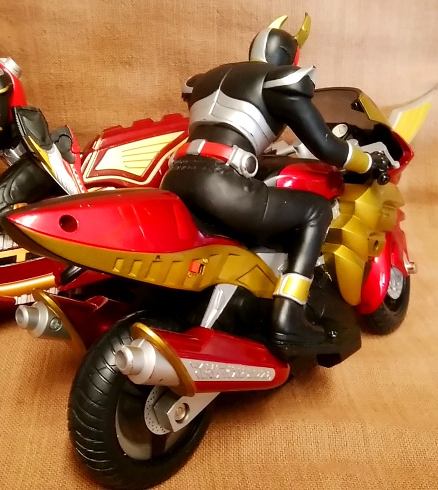  Bandai Taiyo radio-controller Kamen Rider Agito machine to Rene Ida - Kamen Rider Dragon Knight . fire dragon drag Ran The - together Junk present condition goods 