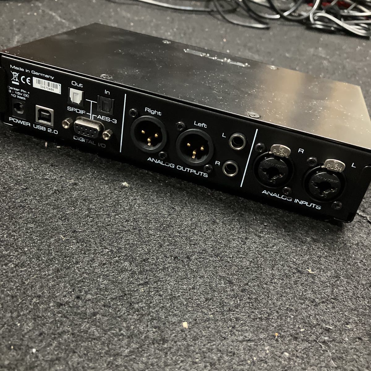 RME ( アールエムイー ) ADI-2 Pro FS R Black Edition AD/DAコンバーターの画像2