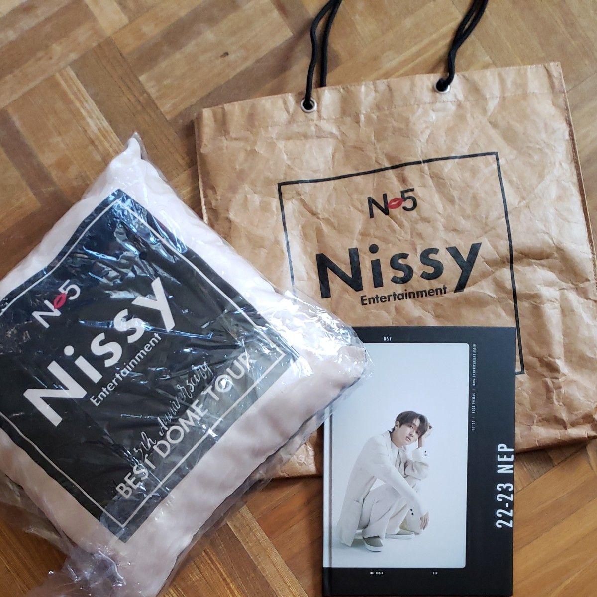 お値下げ致しました☆FC最新会報誌プレゼントつき☆Nissy☆N5 プレミアムシート特典グッズ☆OSAKA☆新品☆