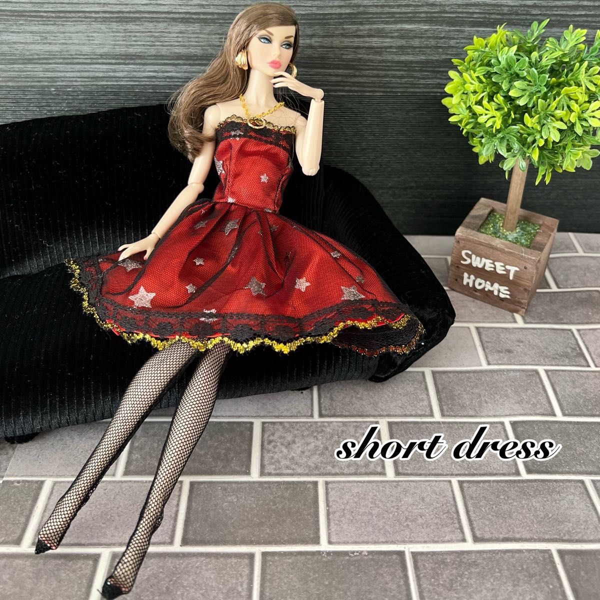 ポピーパーカー バービー人形 ショートドレス 赤×黒 ジェニー モモコ