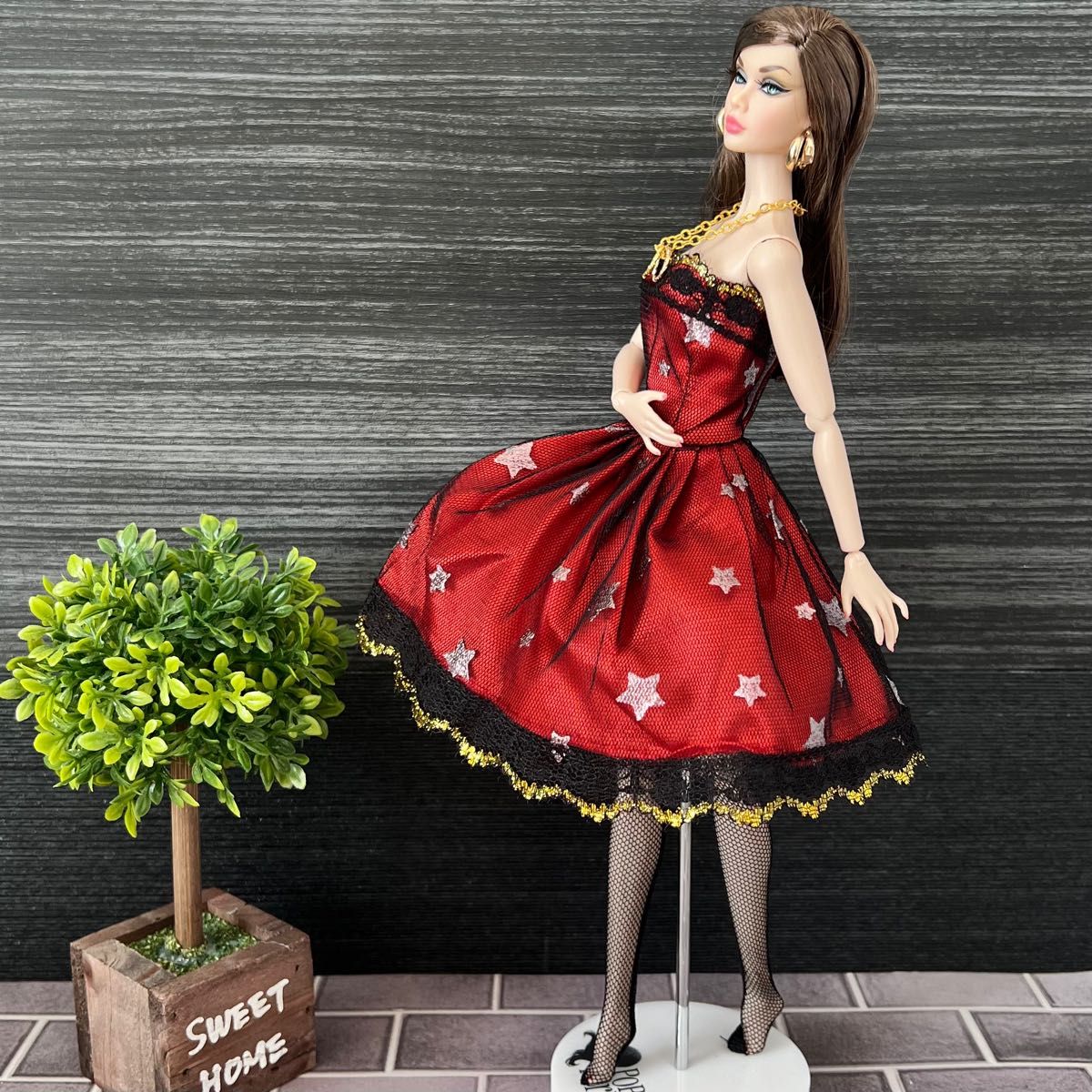 ポピーパーカー バービー人形 ショートドレス 赤×黒 ジェニー モモコ