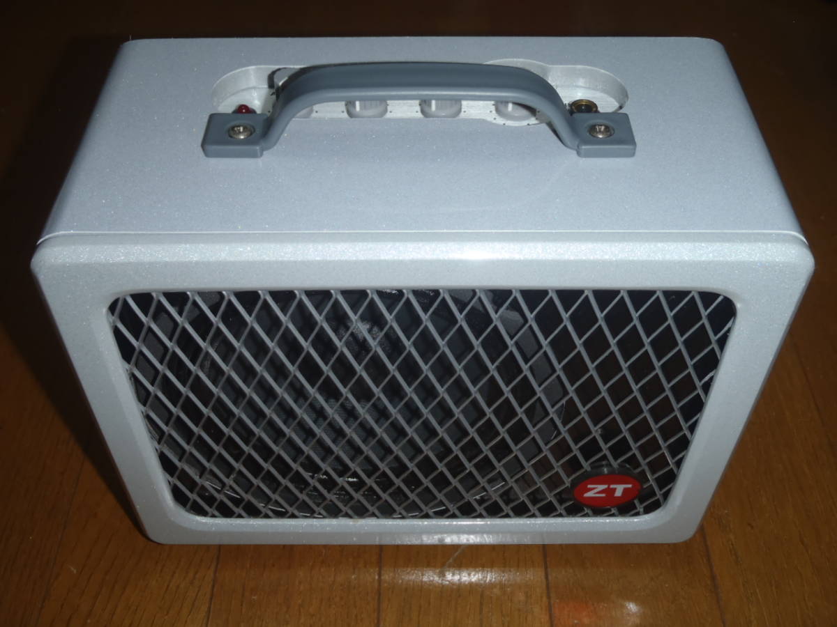 驚異の200W！“ZT AMP Lunchbox” ゼットティーアンプ！ランチボックス！“LBG2” 使える極小コンボ・ギターアンプ！美品中古品！_画像1