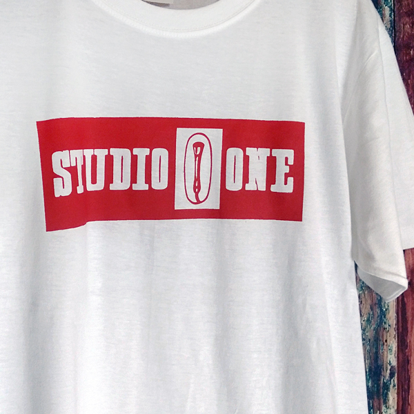 送込　STUDIO ONE トレンチタウン♪　半袖Tシャツ　白　XLサイズ _画像2