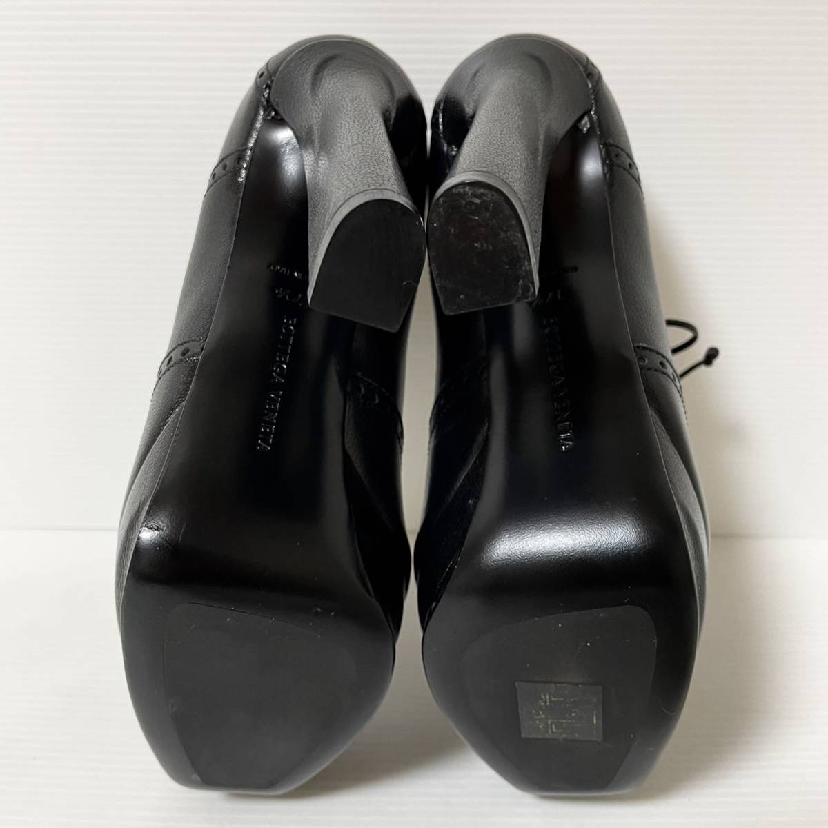 【未使用品】Bottega Veneta ボッテガ・ヴェネタ　ブーティ　レースアップシューズ　ウイングチップ　革靴　371/2 23.5cm ブラック　＊BB_画像6
