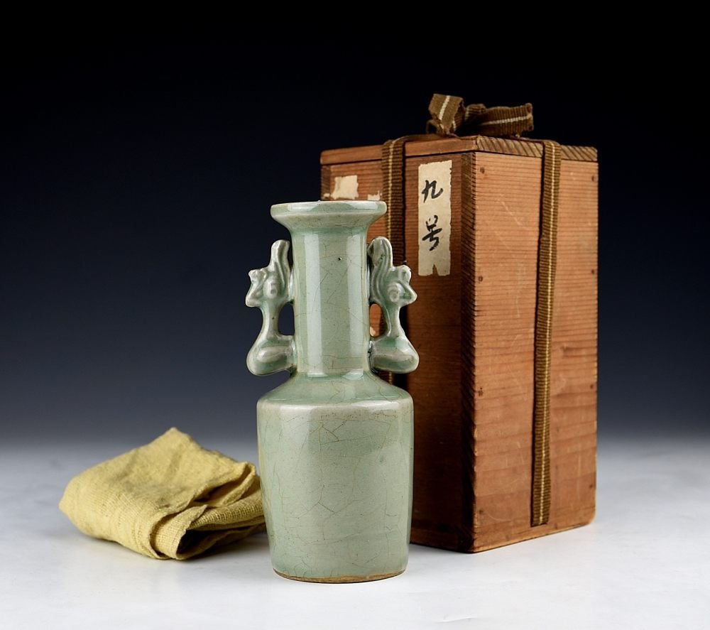 【蔵c9915】中国古美術　青磁双鳳凰耳瓶　南宋期　古箱