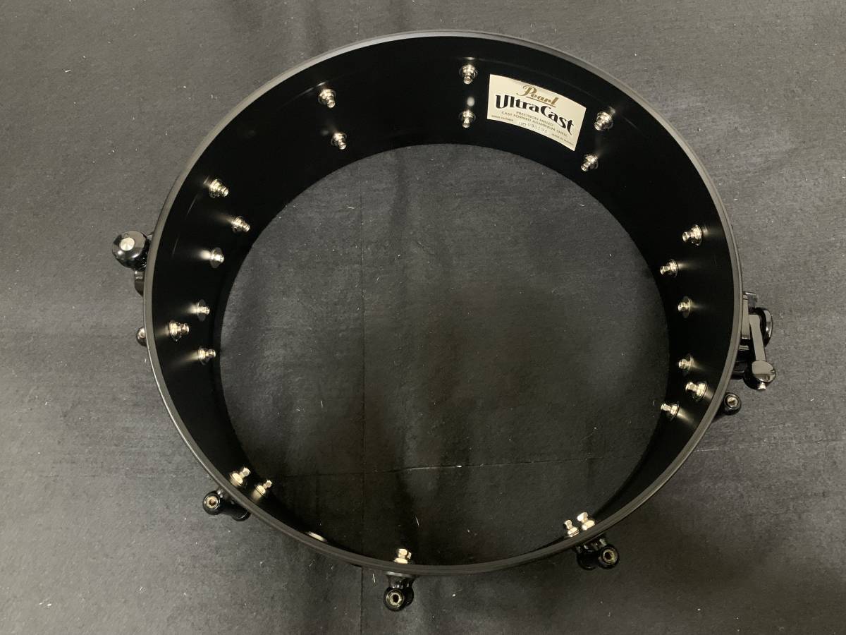 送料無料 美品 Ｓケース付 Pearl ULTRACAST 14×5 UCA1450/B パール ウルトラキャスト アルミ スネア 14×5 ドラム