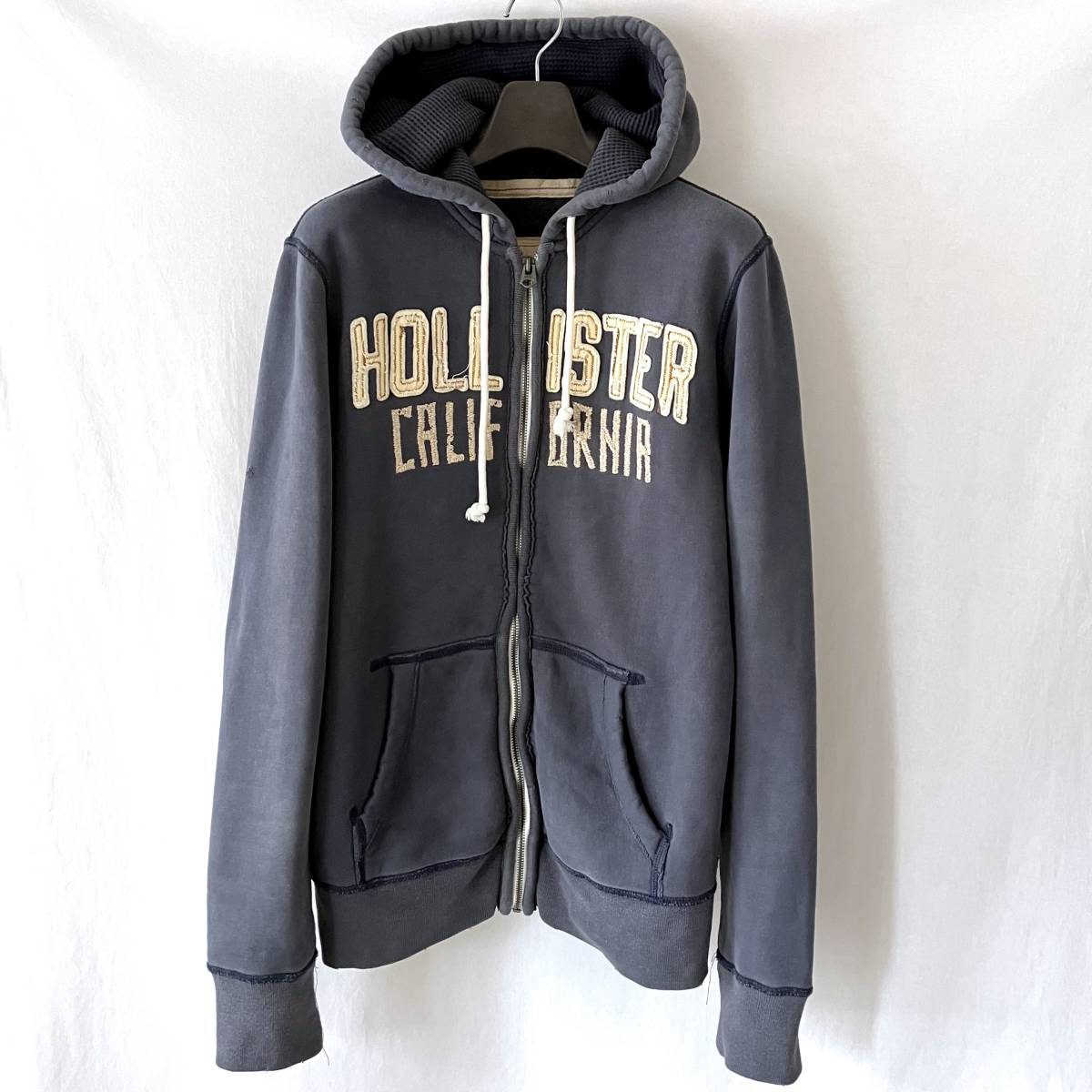 □ 良品 □ HOLLISTER ホリスター □ パーカー □ ジップアップ □ 良品 □ HOLLISTER ホリスター □ パーカー □ ジップアップ