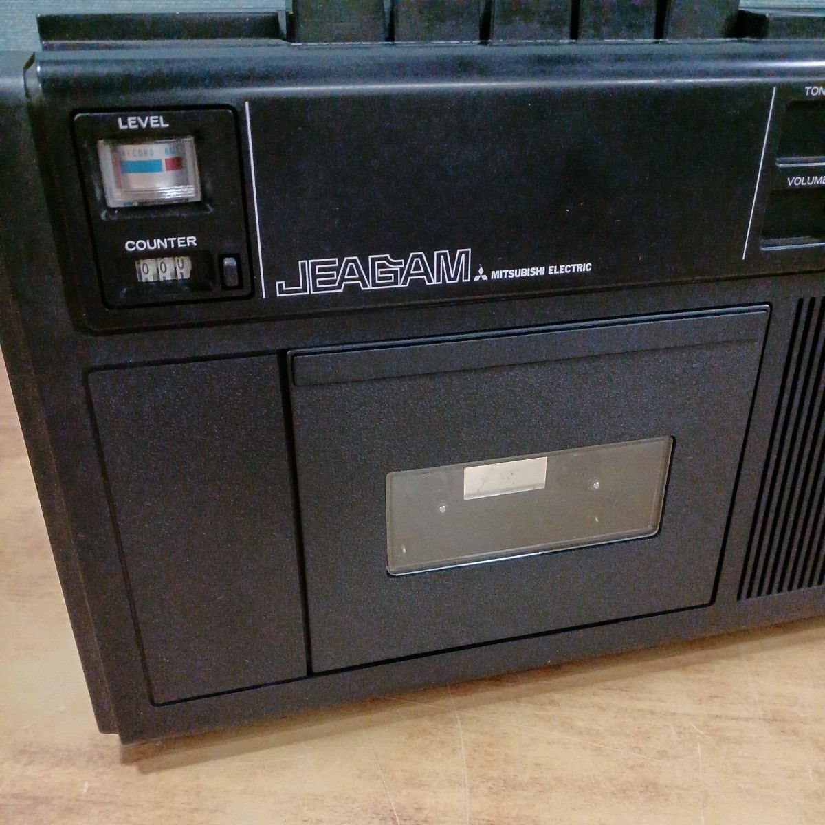 MITSUBISHI 三菱 JR-3100 JEAGAM テープレコーダー ラジカセ 高さ17cm×幅32cm×厚さ7cm 昭和レトロ 当時物 中古 ジャンク 長期保管の画像2