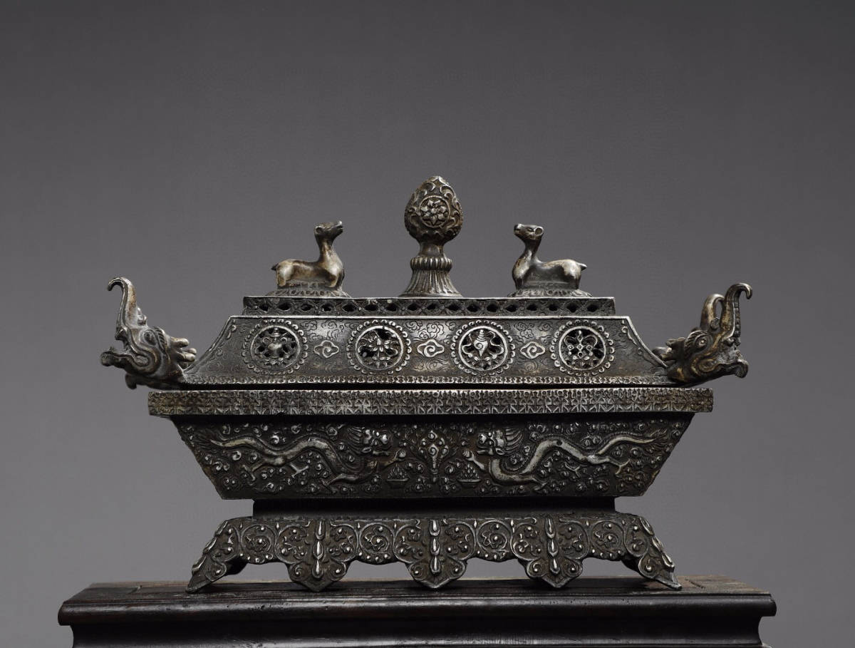 品質が完璧 『館蔵珍品 銅製 中国古美術 収蔵品 貴重物品 賞物 』置物 熏香炉 八寶紋 銀鍍 仏具一般