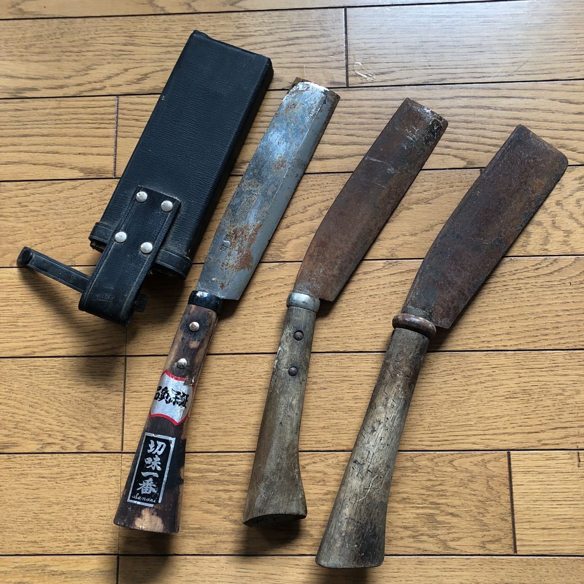 キャンプ道具セットの値段と価格推移は?|97件の売買データから