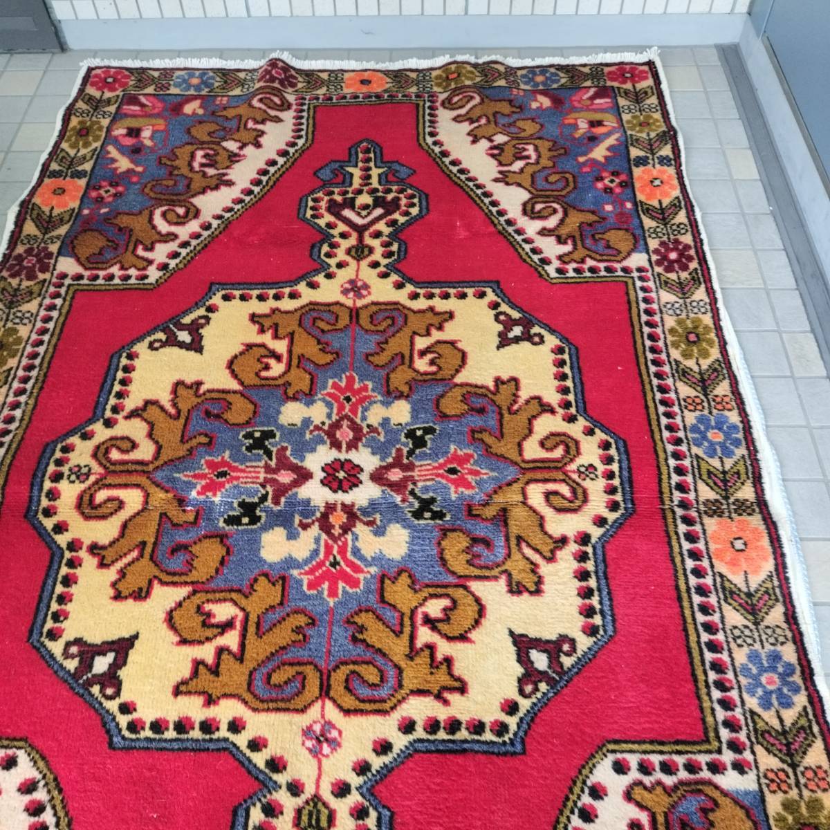 ヴィンテージラグ 美品 トルコ絨毯 トライバル 手織り絨毯 十字架