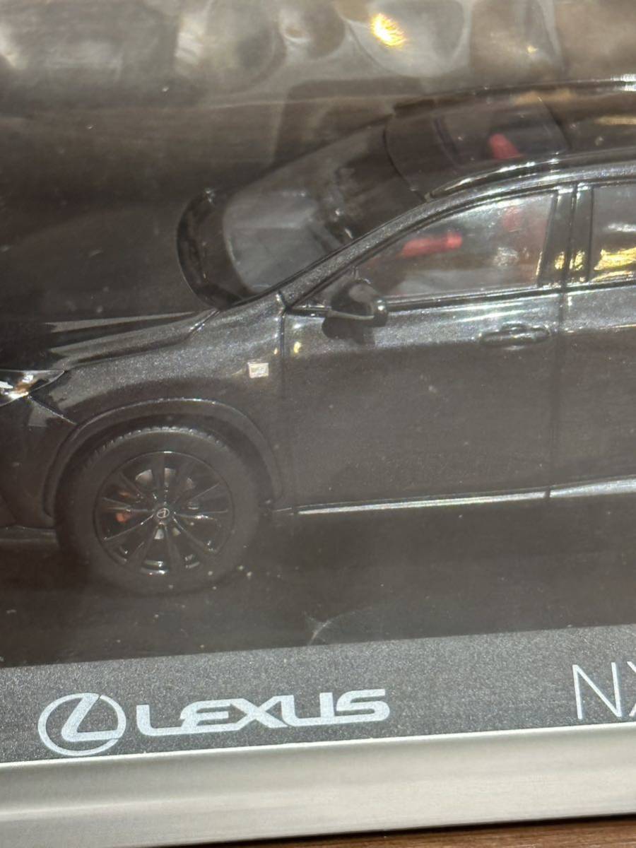  Lexus NX новая модель NX миникар 1/43 350h F спорт Kyosho Kyosho F SPORT graphite черный стекло хлопья 