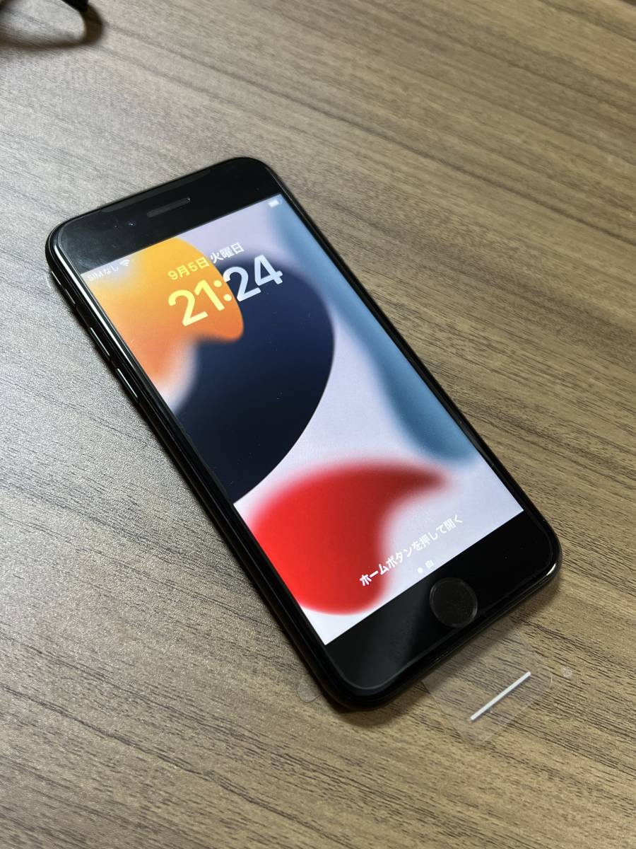 新品 iPhone8 64GB スペースグレー ドコモ版SIMフリー バッテリー100