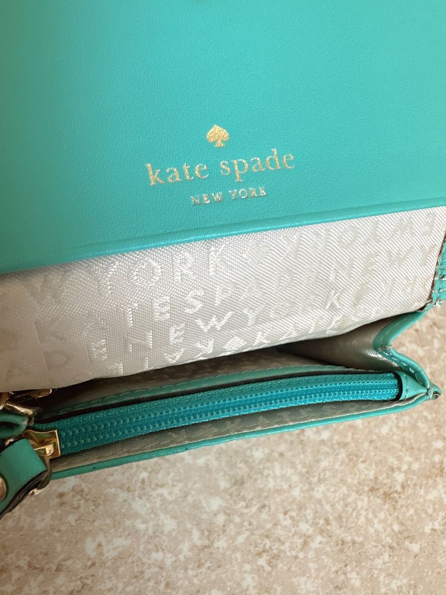 kate spadeカードケース