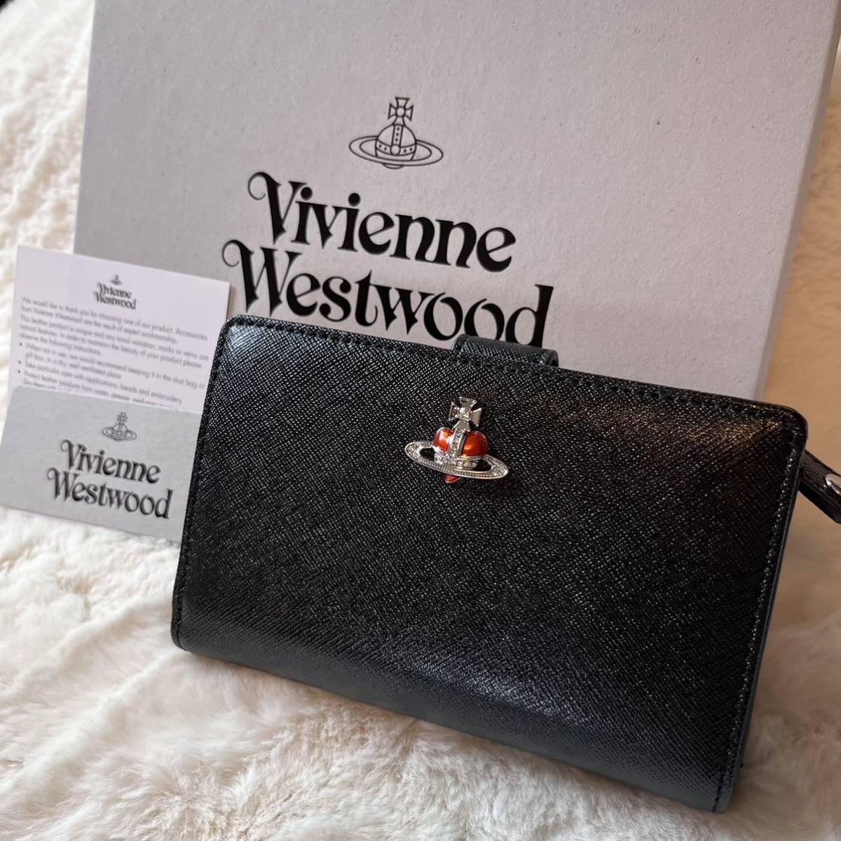 Vivienne Westwood DIAMANTE ORB 二つ折り財布 黒 ヴィヴィアン