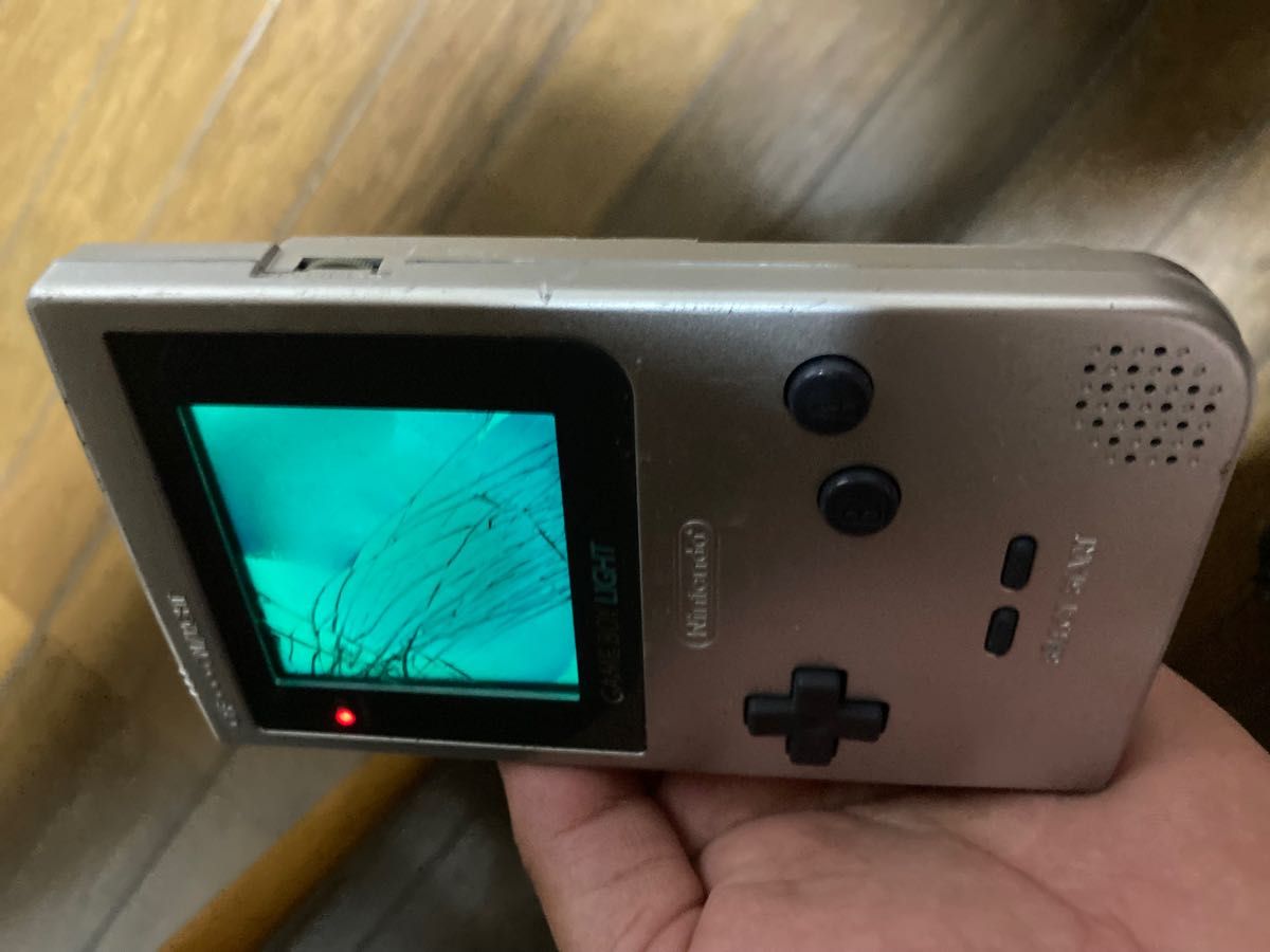 ゲームボーイライト シルバー ジャンク品 ゲームボーイカラー ゲームボーイライト シルバー ジャンク品 ゲームボーイカラー