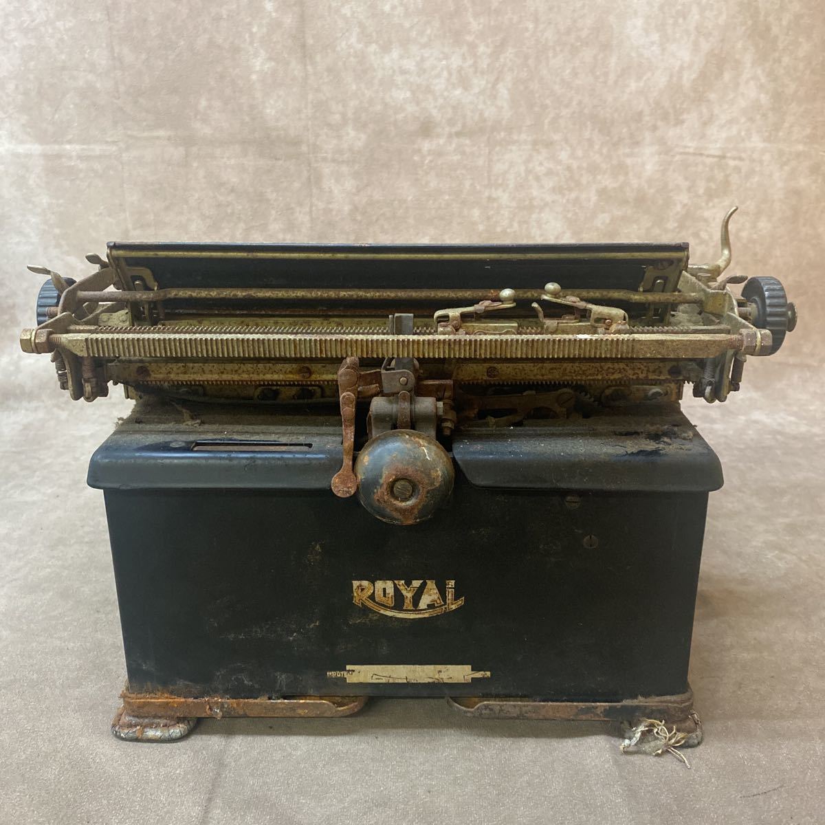 当時物 レトロ ROYAL 社製 ロイヤル タイプライター Typewriter アンティーク ジャンク品 コレクション 希少 奈良発 直接引き取可