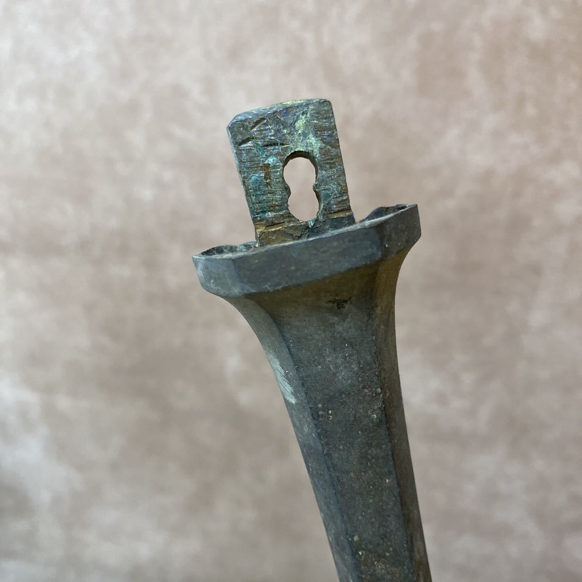 古道具 燭台 金属製 真鍮製 古い燭台 高さ約80cm インテリア 蝋燭立て ろうそく立て オブジェ 古民家 ジャンク品 直接引き取り可 奈良発の画像8